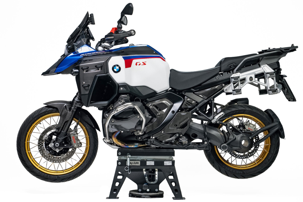 CMT Compositi - Protección de inyectores del motor de carbono para BMW R 1300 GS ADVENTURE 2025 - 2026