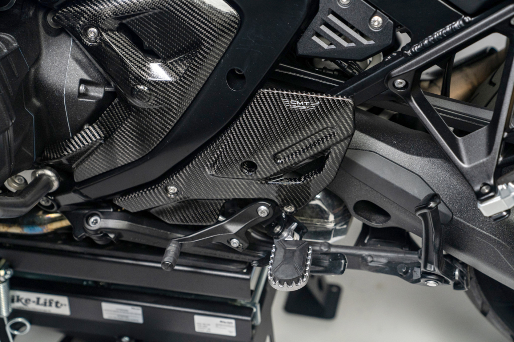 CMT Compositi - Carbon frame protectors for BMW R 1300 GS ADVENTURE 2025 - 2026